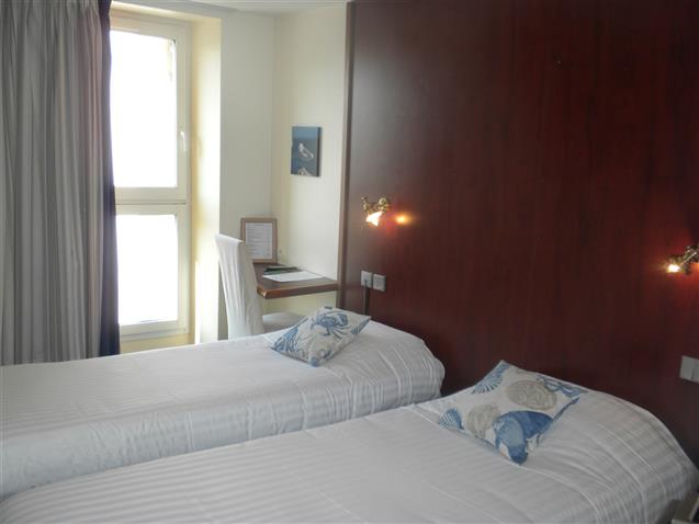 Room n°2 GROIX 1st floor river view  (8,85m²) - Hôtel Le Marin  Auray