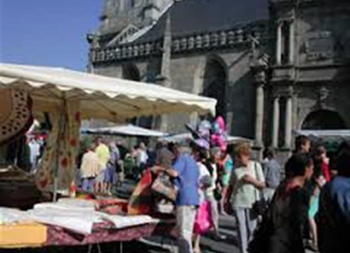 The big Market every mondays