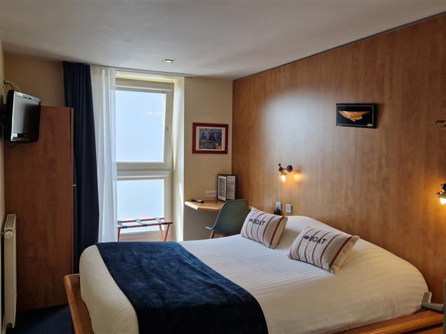 Room n°1, HOUAT, 1st floor, River view, queen size bed (10,15m²) - Hôtel Le Marin Auray