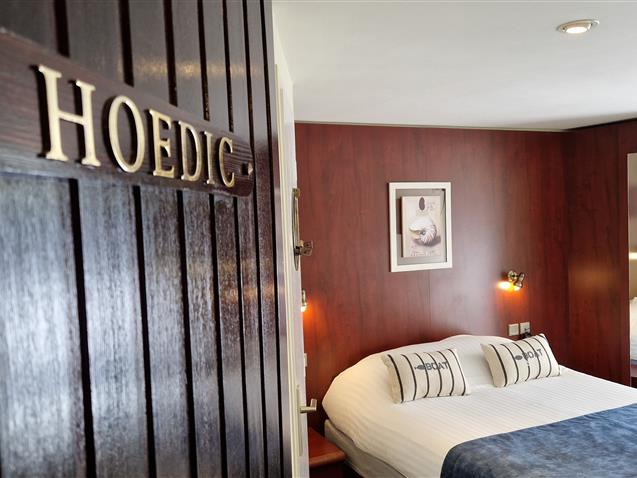 Room n°3, HOEDIC, 1st floor, River view, queen size bed (9,45m²) - Hôtel Le Marin Auray