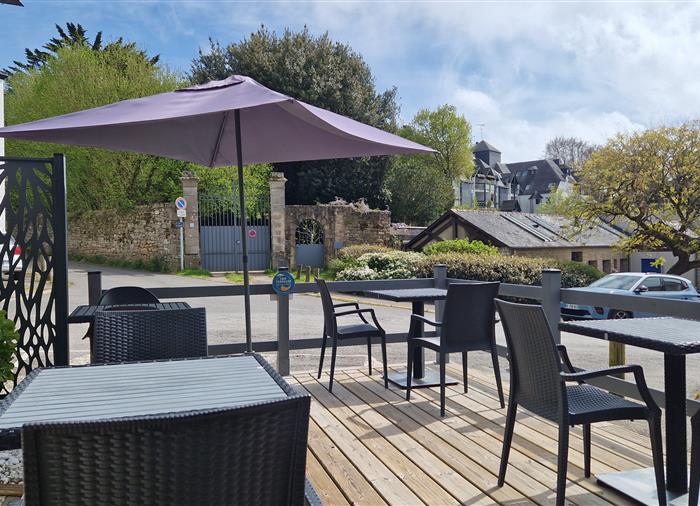 Bar and terrace reserved for hotel guests  Golfe of Morbihan